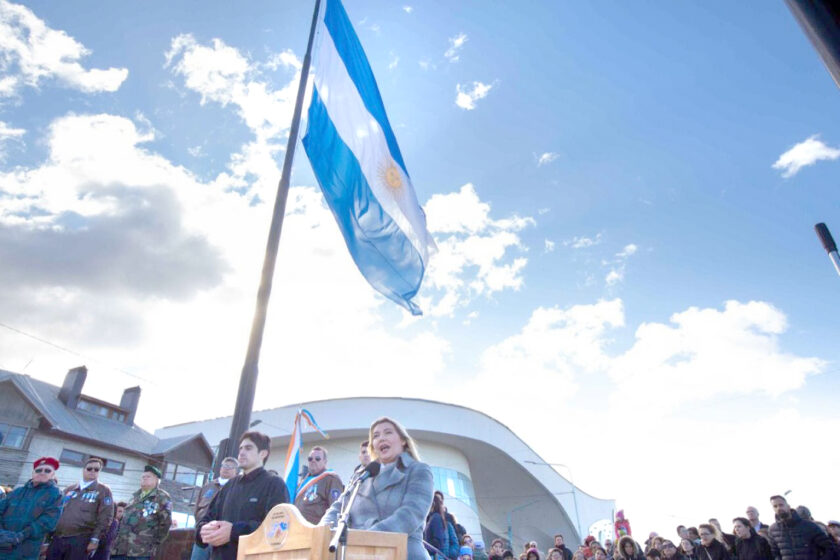 Honrar a nuestros héroes es fortalecer nuestra identidad