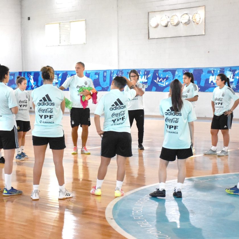 Maca Espinoza a la Selección Mayor