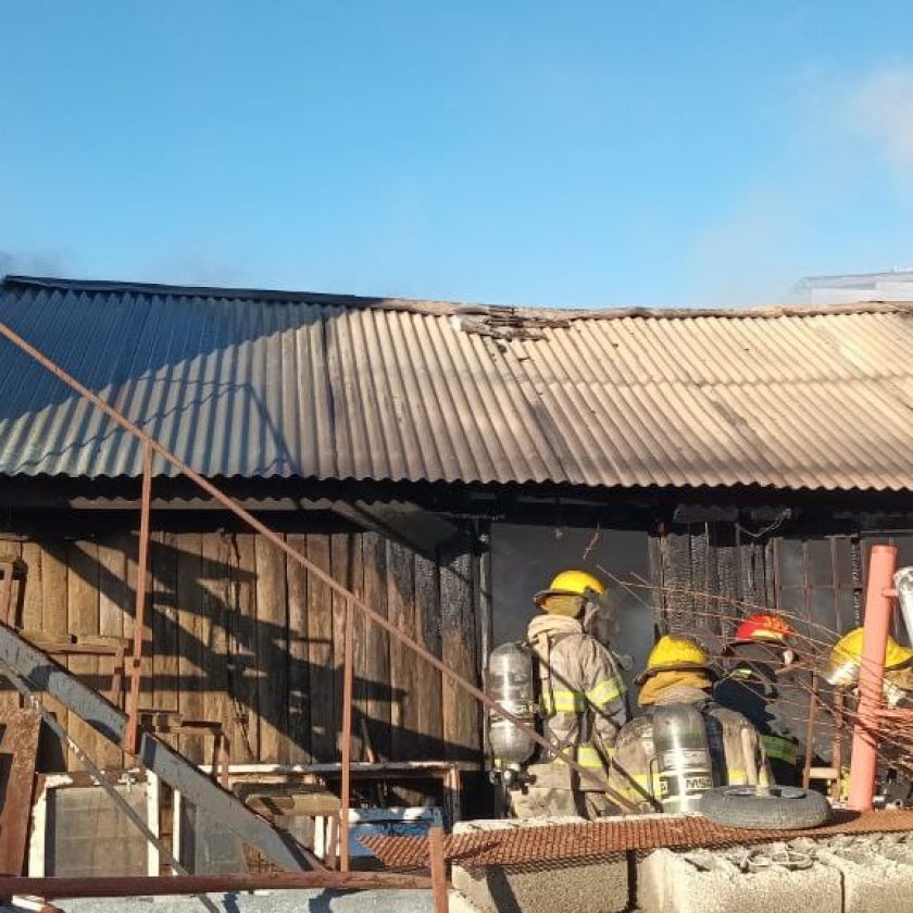 Incendio comenzó en la pantalla de una garrafa de gas