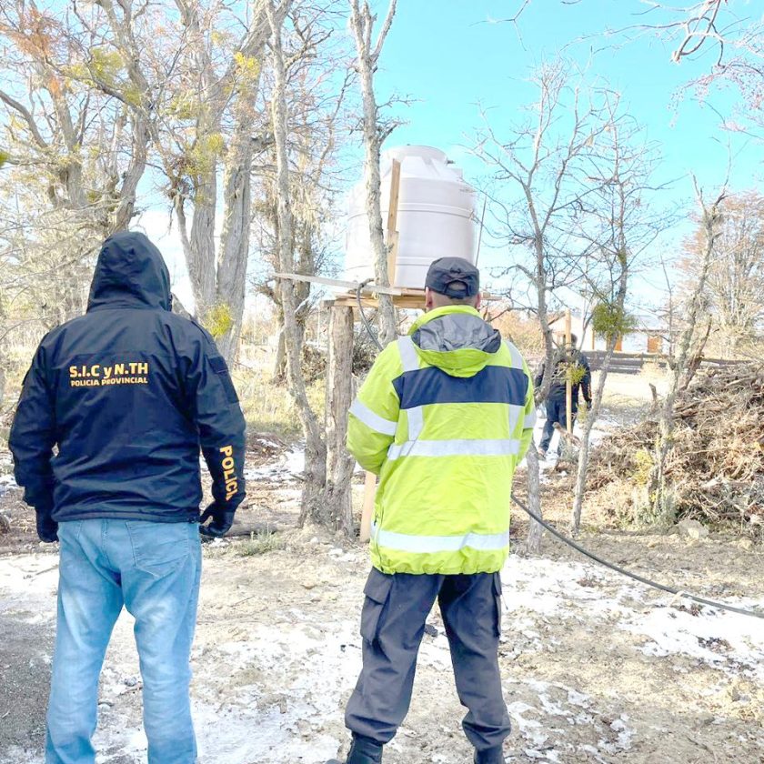 Imputan a cuatro sujetos por el robo de un tanque de agua