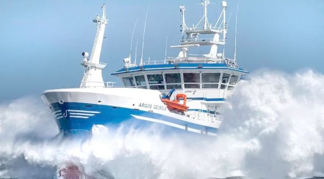 Un barco pesquero se hundió cerca de las Islas Malvinas