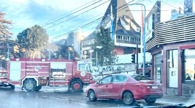 Falla en un extractor causó incendio en un restaurante
