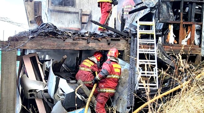  Incendio provoca 80% de pérdidas en una vivienda y en un taller de chapa y pintura