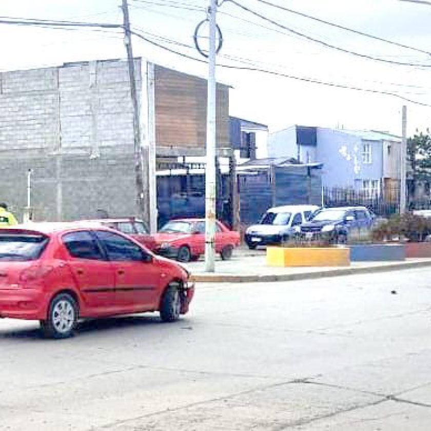 Dos mujeres chocaron y una resultó herida