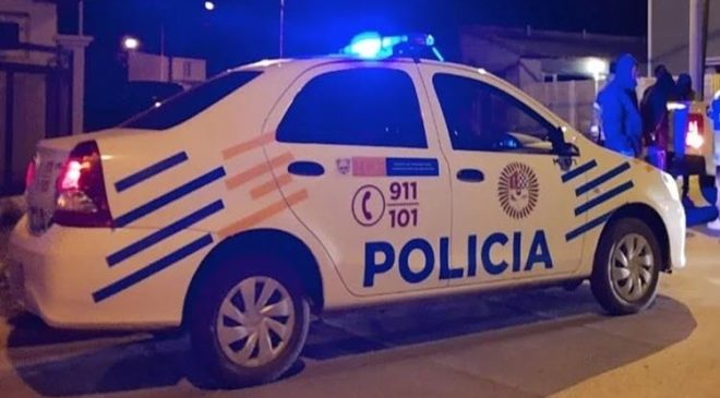 Multan a un padre por permitirle manejar a su hijo