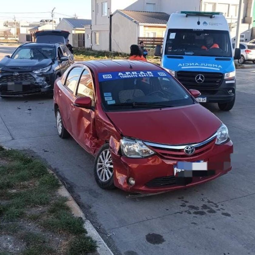 Un hombre resulta herido en un choque y una niña, ilesa