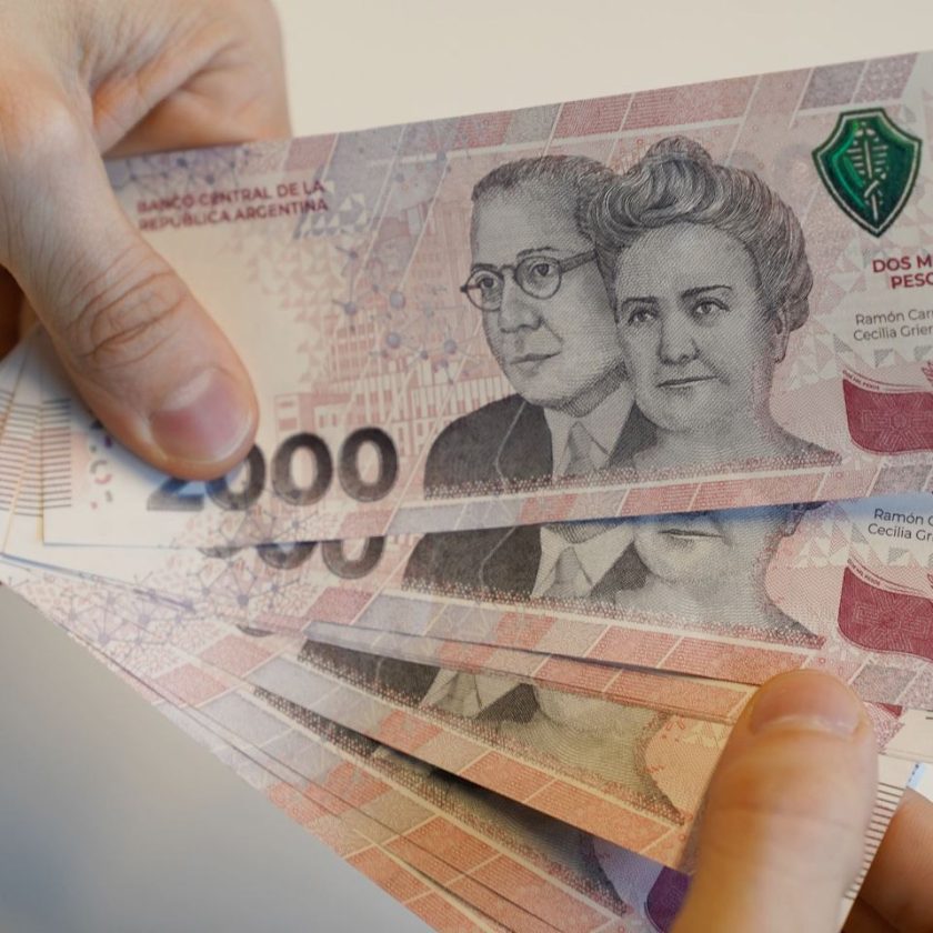 El Gobierno confirmó que se dejarán de producir billetes de $1.000 y $2.000