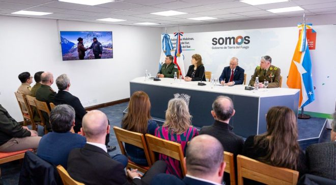 Fuerzas fronterizas argentinas y chilenas participan en Ushuaia de un seminario de cooperación