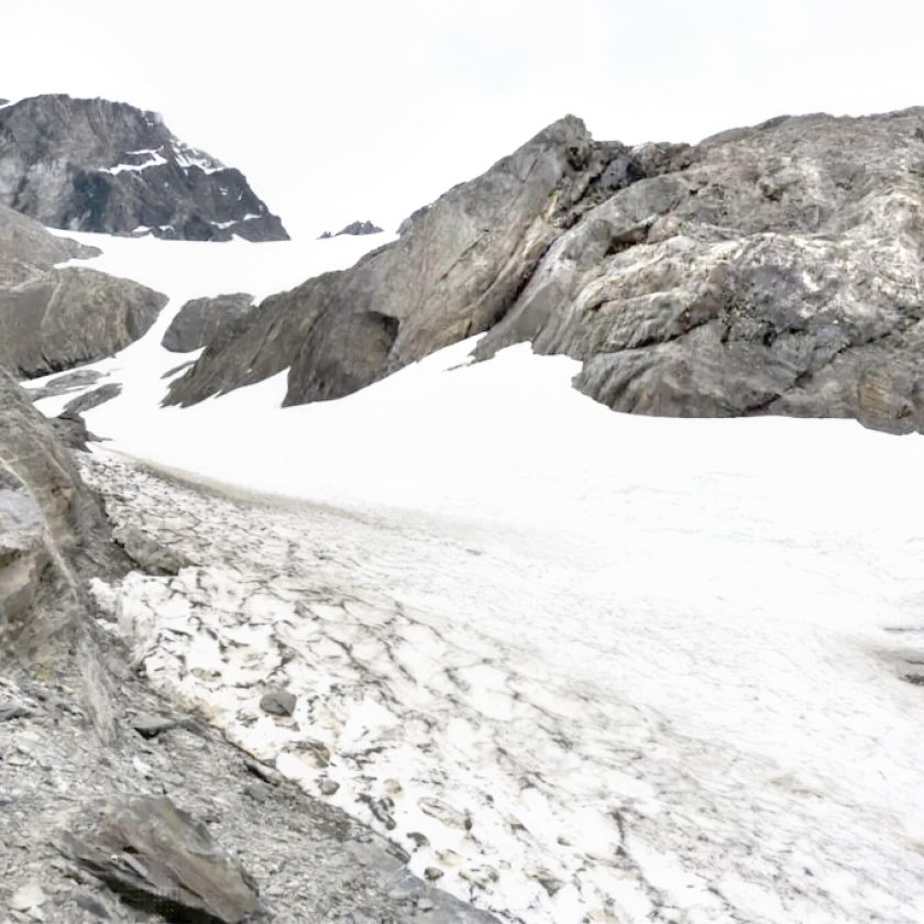 Un británico interesado en vender agua y hielo del glaciar