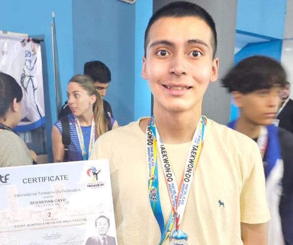 Joven fueguino con discapacidad logra un segundo puesto en el mundial de Taekwondo Adaptado