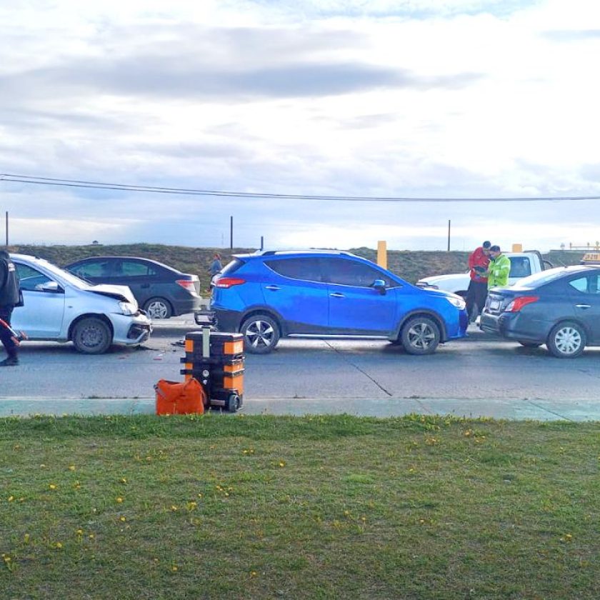 Tres menores fueron trasladados al hospital tras un choque en cadena