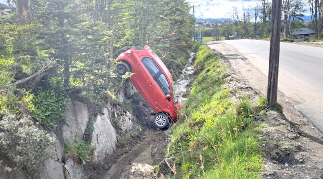 Despiste de auto con un bebé a bordo pudo ser una tragedia