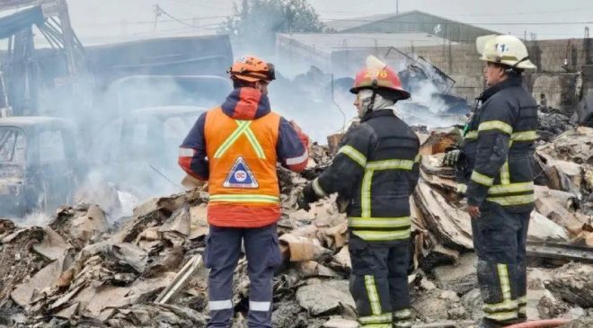 Devastador incendio en una recicladora del Parque Industrial