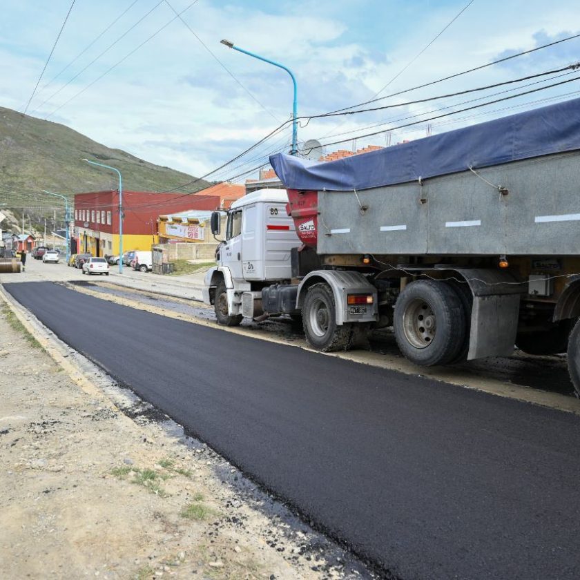 Continúan las obras viales en Kuanip, Magallanes y el barrio Mirador de los Andes