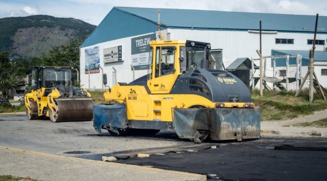 Repavimentaron el puente de calle De los Ñires y avanza la obra en la escalera de calle Belgrano