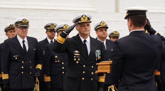 El Área Naval Austral conmemoró su aniversario y designó nuevo comandante