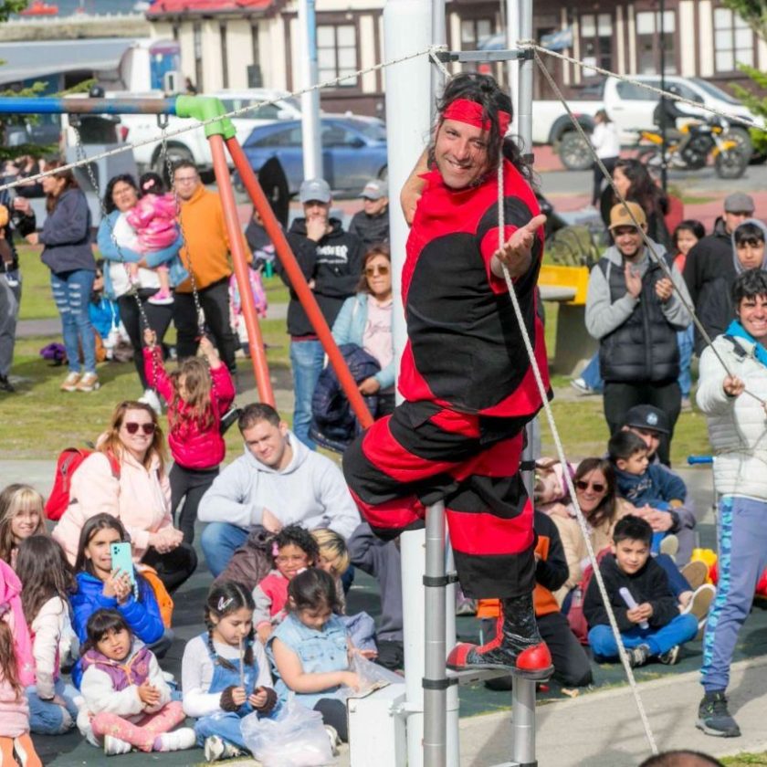 Ushuaia celebró el “Día Más Largo” con música, espectáculos y juegos