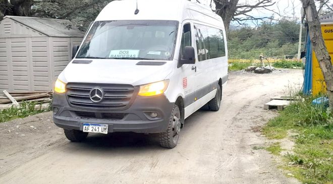 Comenzó el servicio de transporte público de pasajeros en el barrio Dos Banderas