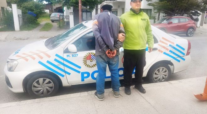 Trabajadores municipales fueron amenazados con un cuchillo