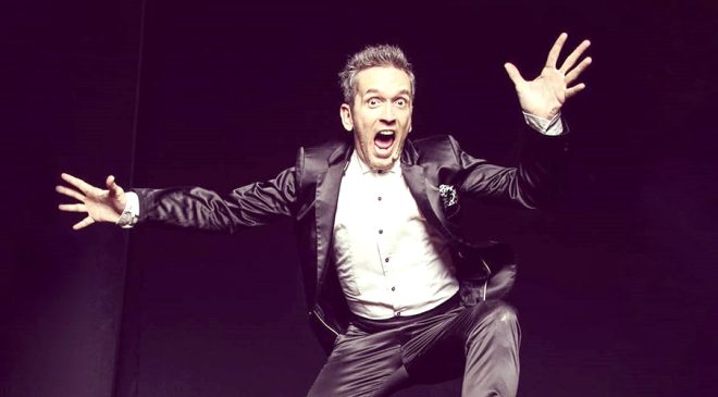 Diego Reinhold deslumbró a Ushuaia con su “Comedy Show”