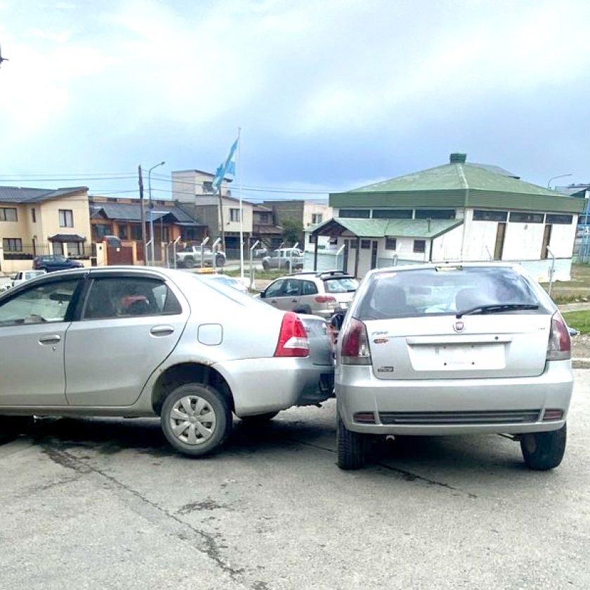 Adolescente sufre corte en el rostro tras colisión vehicular