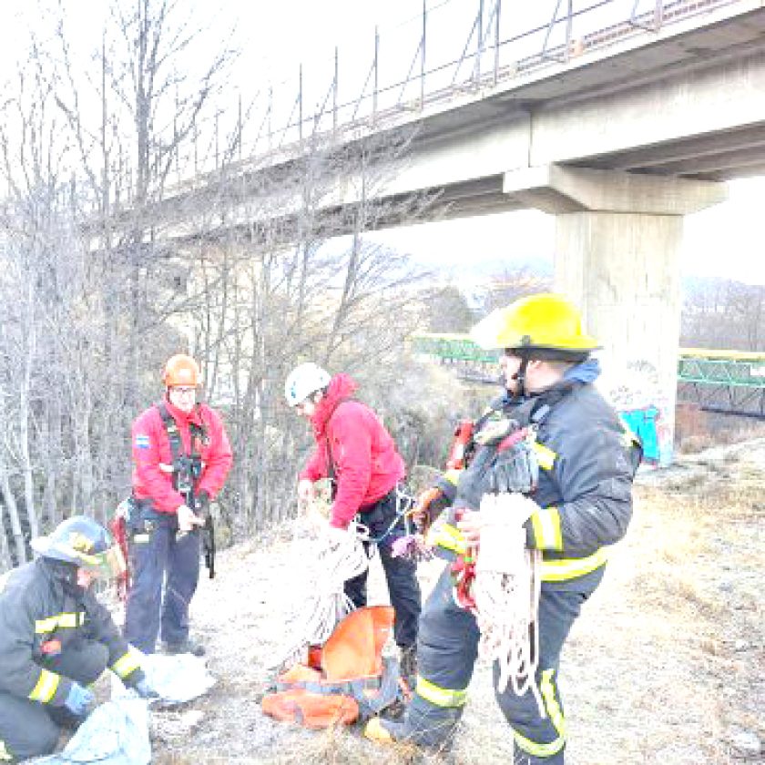 Dramático rescate en el “puente amarillo”